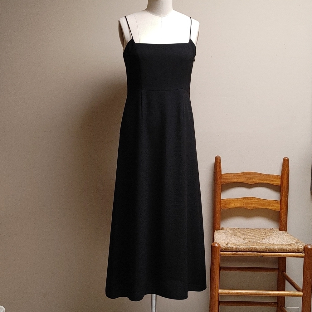 Vintage Petite Sophisticate Special Occasion Angle Cut Bodice 6P